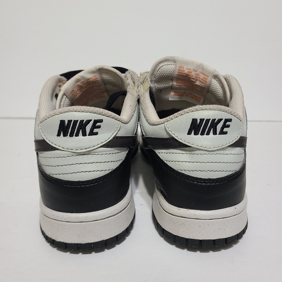 B6 Nike Dunk Low GS Size 6Y Women’s 7.5 Black Grey Mandarin FN7784 001 Swoosh - Picture 4 of 7